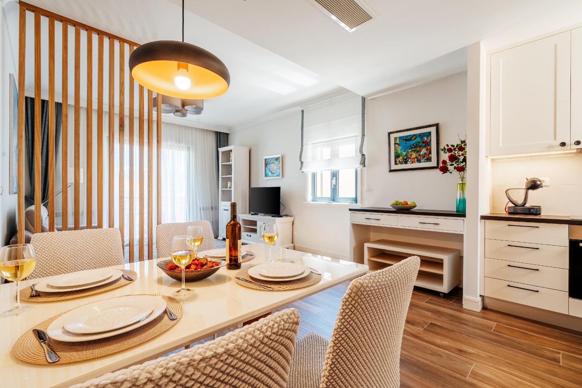 Lustica Apartments Central Tivat Exterior photo