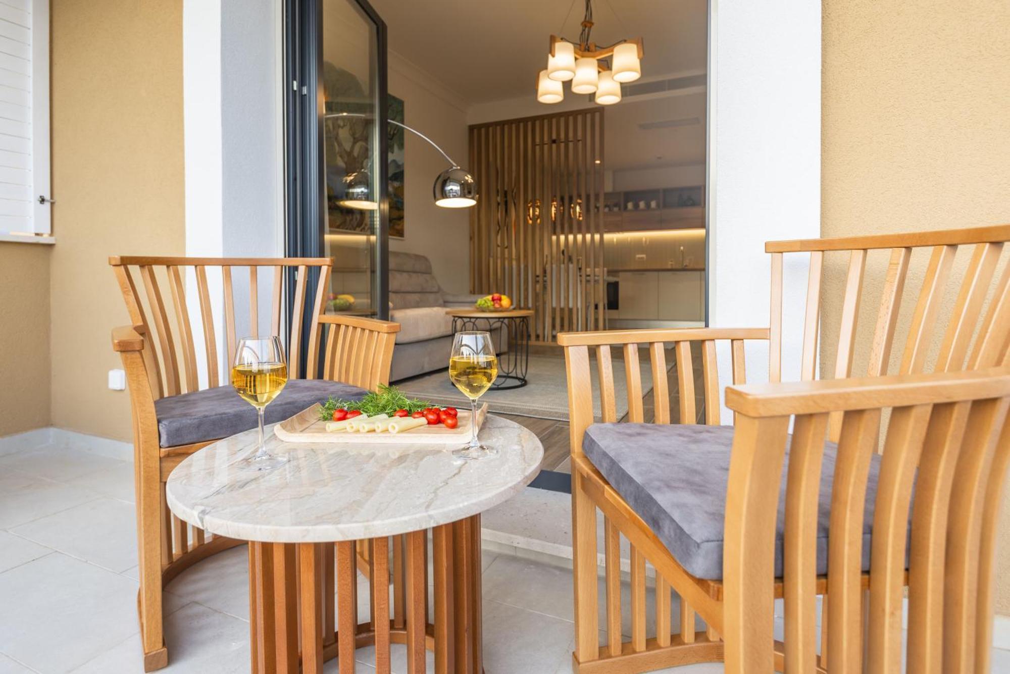 Lustica Apartments Central Tivat Room photo