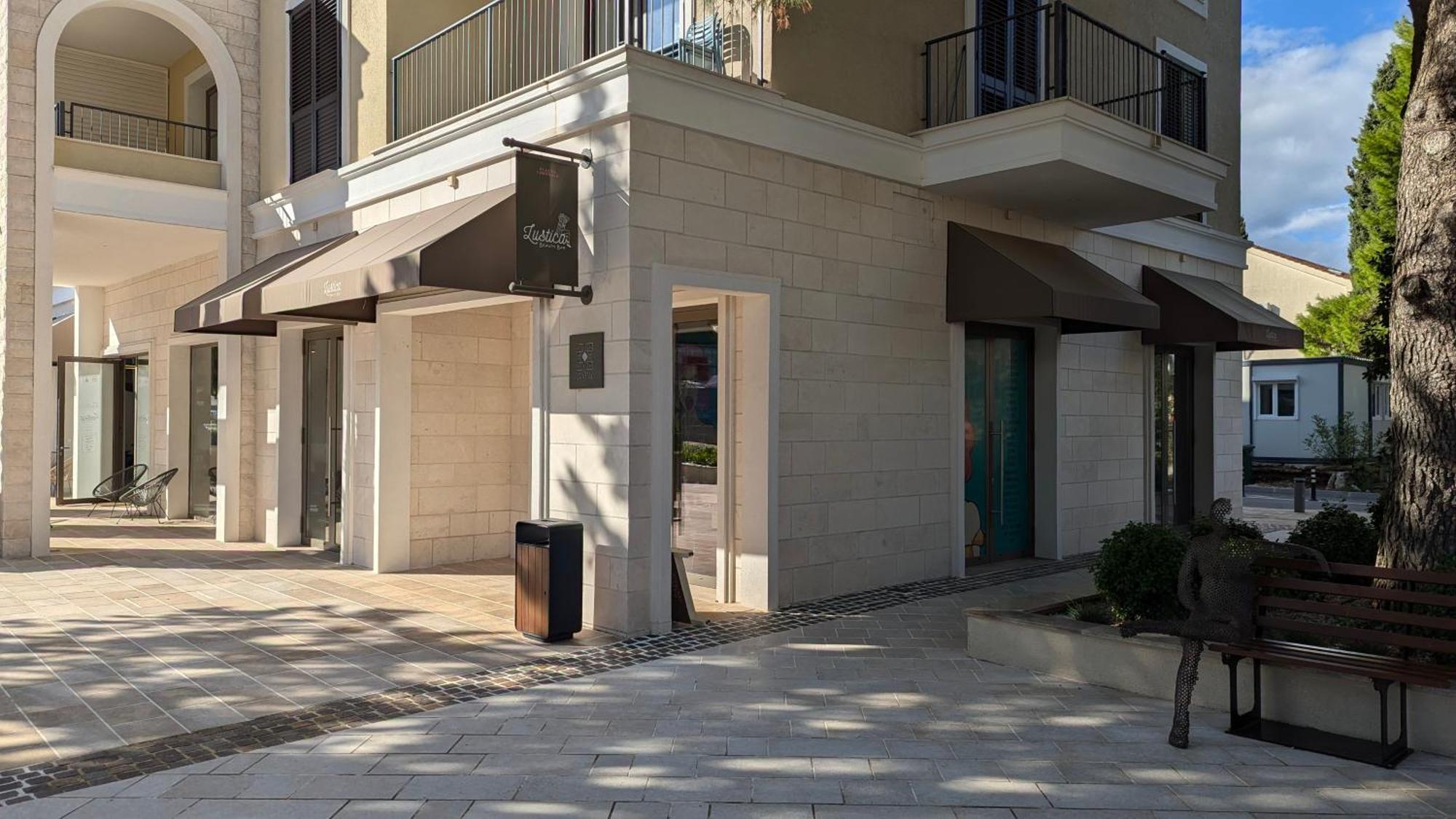 Lustica Apartments Central Tivat Exterior photo